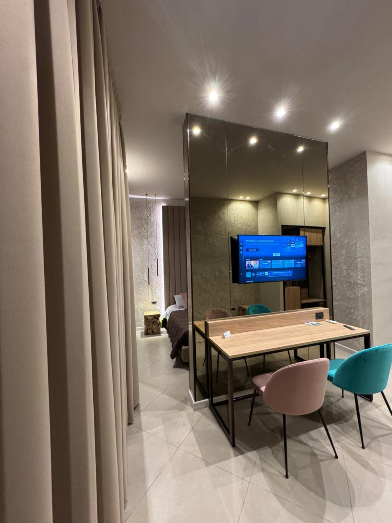 Tropicana Room Caserta Exteriör bild