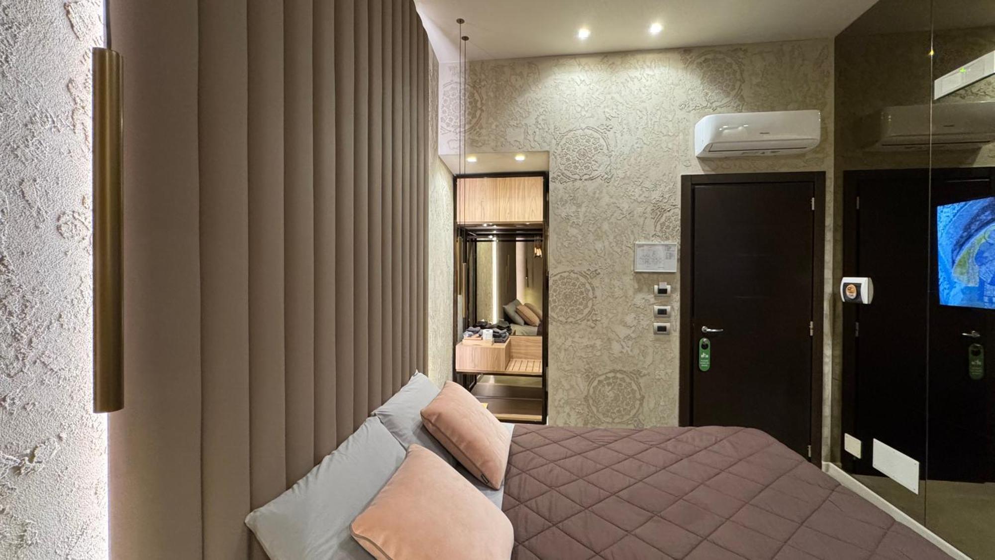 Tropicana Room Caserta Exteriör bild